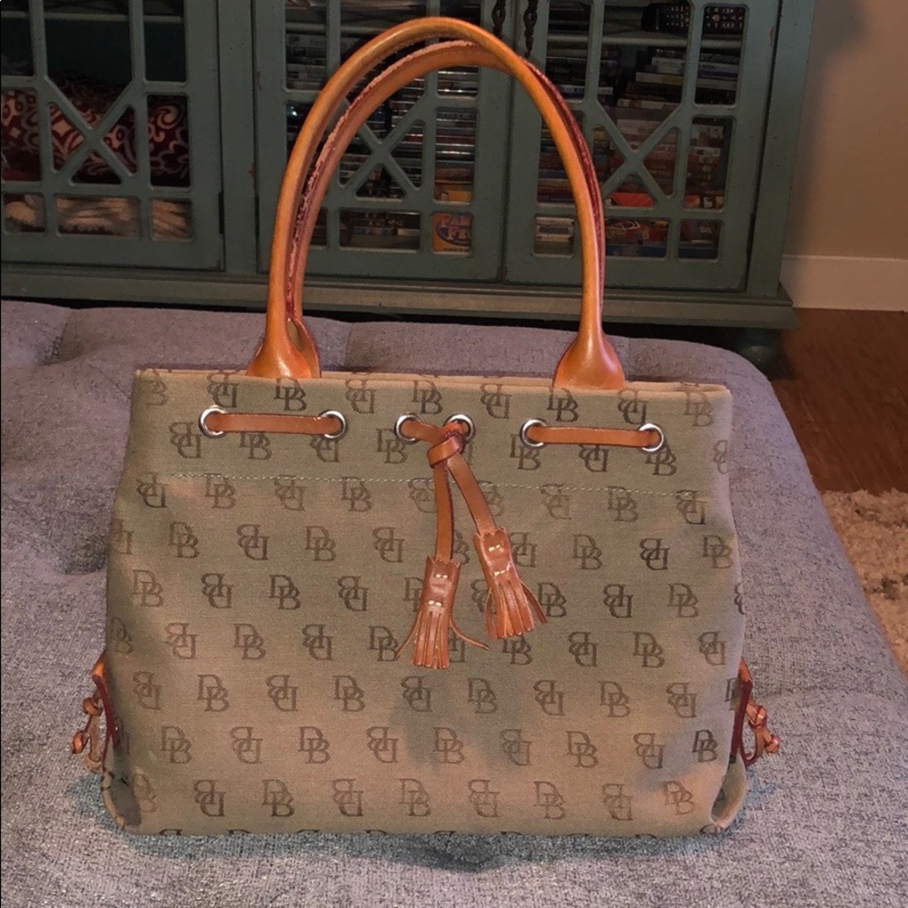 Dooney & Bourke purse